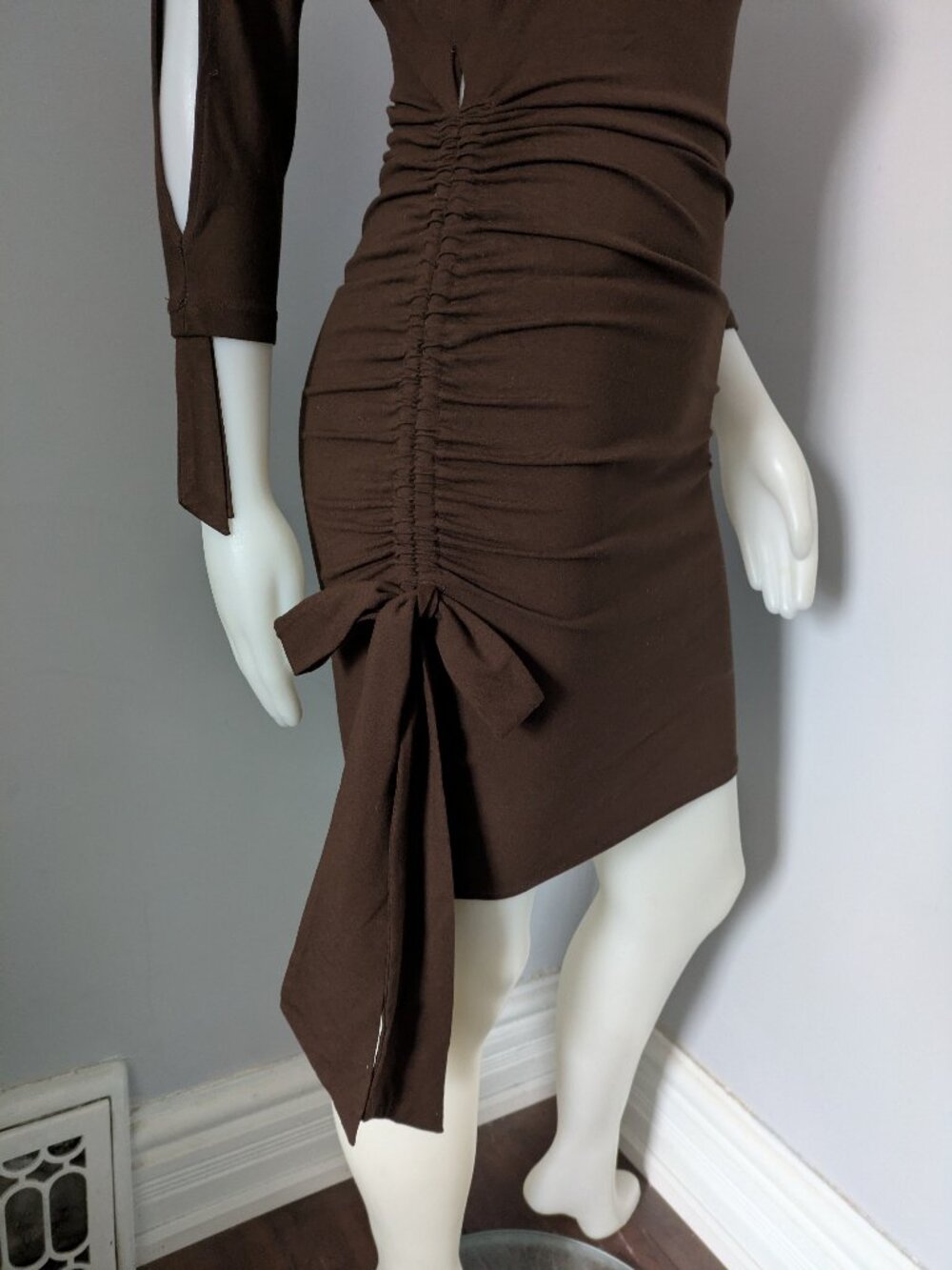 Cache dress - Picture 3 of 7